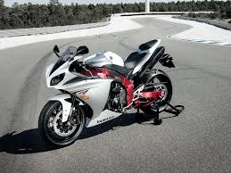 r1 2009