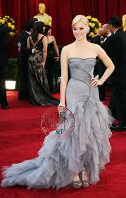 Elizabeth Banks no clothes