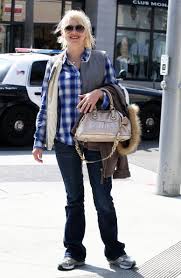 Anna Faris style