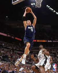 Dirk Nowitzki will have an MRI