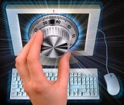 http://t2.gstatic.com/images?q=tbn:32u6MX9oA9cY5M%3Ahttp://www.hackgeek.it/wp-content/uploads/2009/08/sicurezzainformatica.jpg