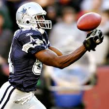 Cowboys re-sign Terrell Owens