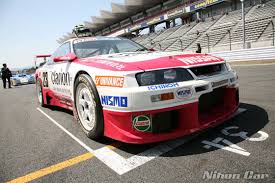 skyline r33