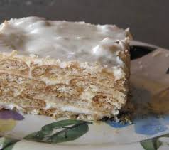 Бисквитено парфе с кисело мляко и шоколад 