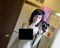 Katy Perry no clothes