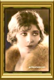  Actress 