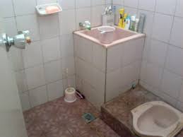 Kamar mandi minimalis ukuran kecil | Desain Properti Modern