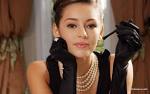 Keeley Hazell 1280x800