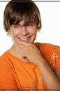 zac efron - images?q=tbn:ANd9GcQ2z8rsF1o0Z0XydU43bwY3Lgak7FLwRiUKTY-CyVkRp2ZYKO-XaP4IG8w