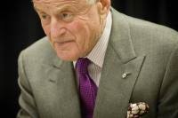 Protest Barrick : Peter Munk interview at Indigo goes awry due to rowdy ... - 080611-munk1
