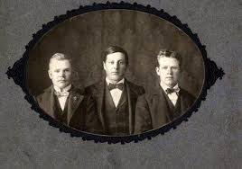 Another great picture from Ron Kennerly of Edward, John and Melle Kennerly. 1860 Washington County, Tennessee United States Federal Census - 3%20kennerly%20brothers%20-%20edward,%20john,%20and%20melle%20kennerly