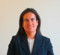 Silvia Abelló Francés Formación: Licenciada en Derecho por la Universidad de Barcelona en 1996 y colegiada en el Ilustre Colegio de Abogados de Barcelona ... - silvia_abello