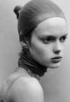 Hélène Desmettre :: Newfaces