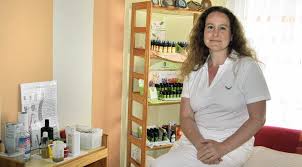 Stefanie Schlothauer führt in der Rüßwihler Hauptstraße eine neue Massagepraxis. Die staatliche geprüfte Masseurin und medizinische Bademeisterin bietet ...