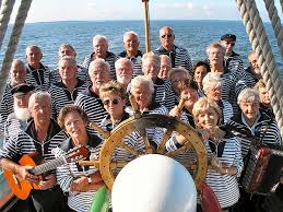 November 1999 fand der Zusammenschluss einiger Sangesfreunde zu einem gemischten Chor statt, der sich unter der Leitung von Peter Malt der maritimen und ... - 195_hauptbild