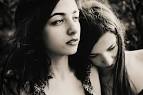Felicia Simion 安静的倚靠