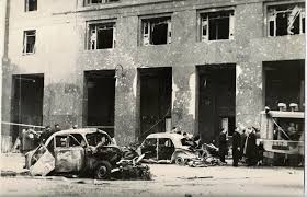 16 de Junio de 1.955, bombardeo a Plaza de Mayo Images?q=tbn:ANd9GcQ7xfv_tFrwrxUyu18Kze6-9rUCURtcduEPUphz0zusJUGcnql6_g