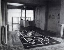 Installation at Konrad Fischer Gallery 1972 - images?q=tbn:ANd9GcQ88l3hpdQZfkdWtVDpm3Z3OapEN65Y1iLAudmUxagrf9V9Jlutpg