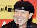 http://www.dreamstime.com/soloist-of-scorpions-klaus-meine-thumb9840679.jpg