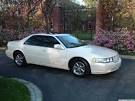 voiture dans un champ
