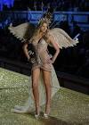 Victorias Secret Fashion Show  Taking Wing For 2011   Film