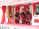 Moulin Rouge float outside the - via Daymix