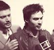 THERE'S A GIF NOW *___*