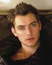 Jude Law - images?q=tbn:ANd9GcQEfVbdSo1CAIo1ZIkU-szWxnSj7sr1sW9ENkhYylsWXkJQkKmavzrGR94