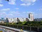 Luxury flats and Thames - via Daymix