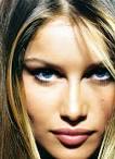 http://1.bp.blogspot.com/_Y8zb-FO8Kwg/TMcOh4XboJI/AAAAAAAAC8o/muGIz8QMTQg/s1600/laetitia_casta3%2BBN.jpg