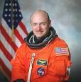 Husband: Giffords would be OK with flight decision - LA Daily News