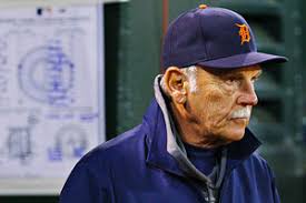 “I am jealous because so far he has made it look easy,” said Leyland as reporters laughed at his tongue-in-cheek comment. “Robin is a former outstanding ... - mlb_u_leyland_300