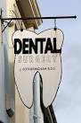 NY5361 : A dentist's sign in - via Daymix
