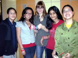 Scholars Academy students at Susan Wagner High School who sold \u0026quot;Paws for a Cause\u0026quot; wristbands, from left, Amanda Lau, Jamie Mei, Anetta Nowak, Alyssa Desouza ... - 9267773-large