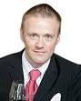 Aldo Sohm, star sommelier at Manhattan's Le Bernardin. Photo © Maike Paul. - images?q=tbn:ANd9GcQMSasLJ-4l-vV-5key8r8vOSGqBMqwvPFsbaqQIkDDW0jvsZVQzr01wX4