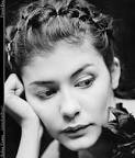 http://audrey.tautou.info/img/audrey0009.jpg