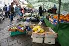 The melons come from Costa Rica, the Oranges from Spain and the apples Kent? - via Daymix