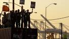 OCCUPY OAKLAND shuts down port - CBS News