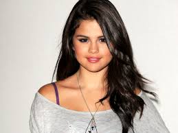 اجدد صور لسلينا (selena gomez) Images?q=tbn:ANd9GcQQNTIrfM7SDpbkictfCHv1ZmHQsmD149drmT5Fr_37AMHRCVps