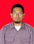 Nama : Drs. Achmad Fathoni. Jabatan : Kepala Sekolah - merah
