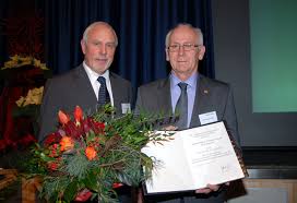 Hohe Auszeichnung für Heinz Johann Lefers - Landwirtschaftskammer ... - gold-heinz-johann-lefers