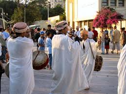 images?q=tbn:ANd9GcQRJZRuHPr-Kv43NKHTwcn3ozuXCaIuq30axZcuhBF2q1RPoC0CsA