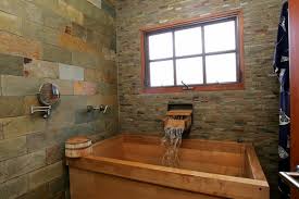 30 Desain Kamar Mandi Minimalis Nuansa Alam Dengan Batu Alam ...