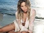 http://img.portwallpaper.com/imgcel/Shakira/Shakira-23.JPG