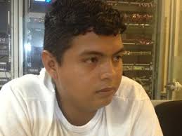 O sonho empreendedor do jovem Ilner Lopes, de 22 anos, se tornou um pesadelo na quarta-feira (15). Ele contou que após chegar em Boa Vista, vindo de Manaus, ... - img_5622