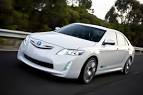 Toyota Camry Hybrid XLE << Sport Car Review Database