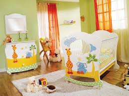 baby room decor green wall | Design Dezz