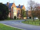 houses the Graduate School - via Daymix