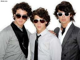 jonas brothers 2011 Images?q=tbn:ANd9GcQY1PjfnkBbRMxHxfr1xZqnKqR3Di1TLxw7Q9pQFItZfTWIuUxc8A