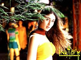 photo de kareena kapoor  Images?q=tbn:ANd9GcQZPe7ikI1xMHa2LoTshKDaIeGqx4TSN3IBYsy6n4397AGfV2oMdQ